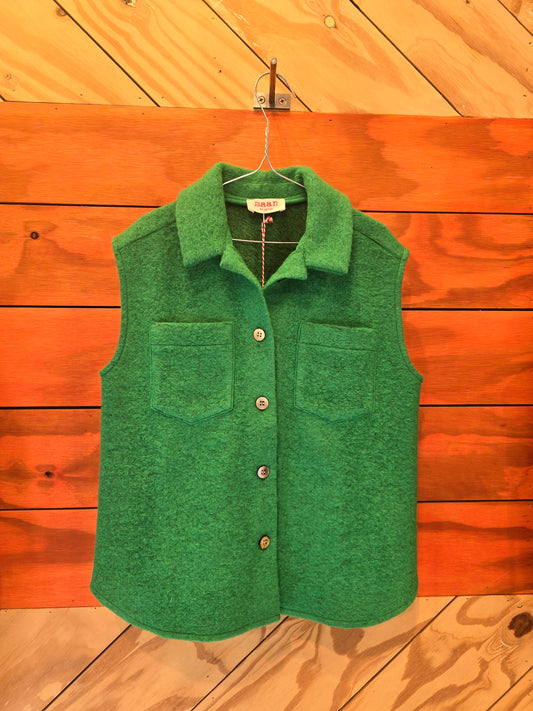 holly vest green AW24